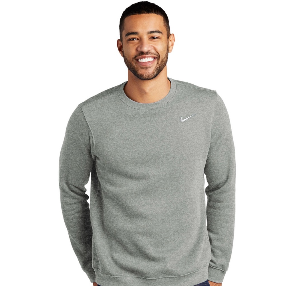 Nike Club Fleece Crew Size LG